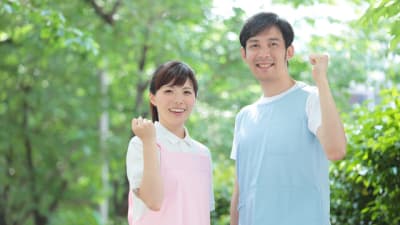 介護老人保健施設で働く職種・資格とそれぞれの仕事内容とは？