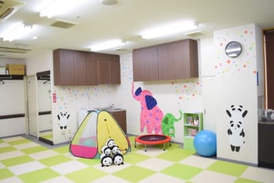 パンダの宝物明治校の求人画像