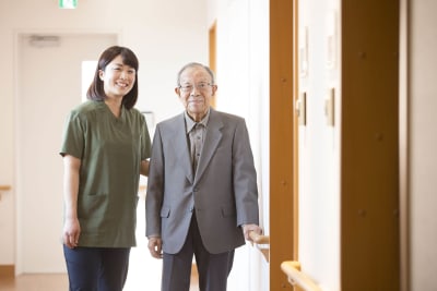 ＳＯＭＰＯケア　ラヴィーレ綾瀬の求人画像
