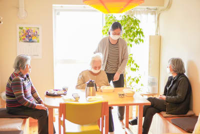 看護小規模多機能型居宅介護ぐるんとびー駒寄の求人画像