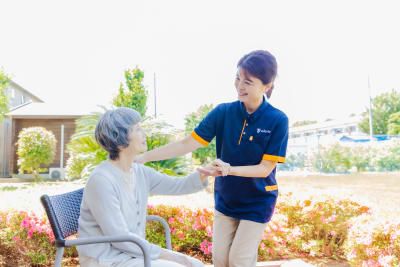 住宅型有料老人ホーム　みどりの風長尾の求人画像