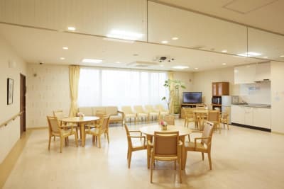 イリーゼ月寒の求人画像