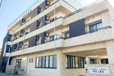 特別養護老人ホーム四宮三養苑の求人画像