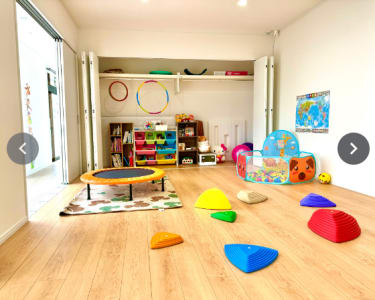 きっずファーストスペース「れいるあ」の求人画像