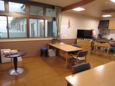 老人デイサービスセンターなぎさの里の求人画像