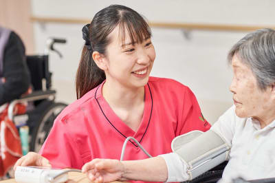 介護老人福祉施設　わかたけ新子安の求人画像