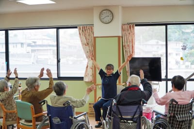 介護老人保健施設あかしあの求人画像