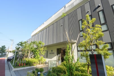 医療法人財団岩井医療財団稲波脊椎・関節病院の求人画像