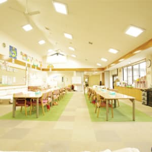 ほっとからすやまデイサービスセンターの求人画像