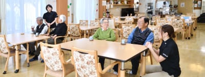 介護付き高齢者向け住宅えみあす二木成の求人画像