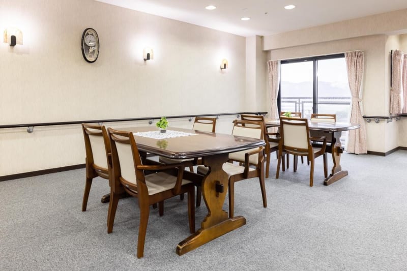 イリーゼ・セントベル諏訪湖