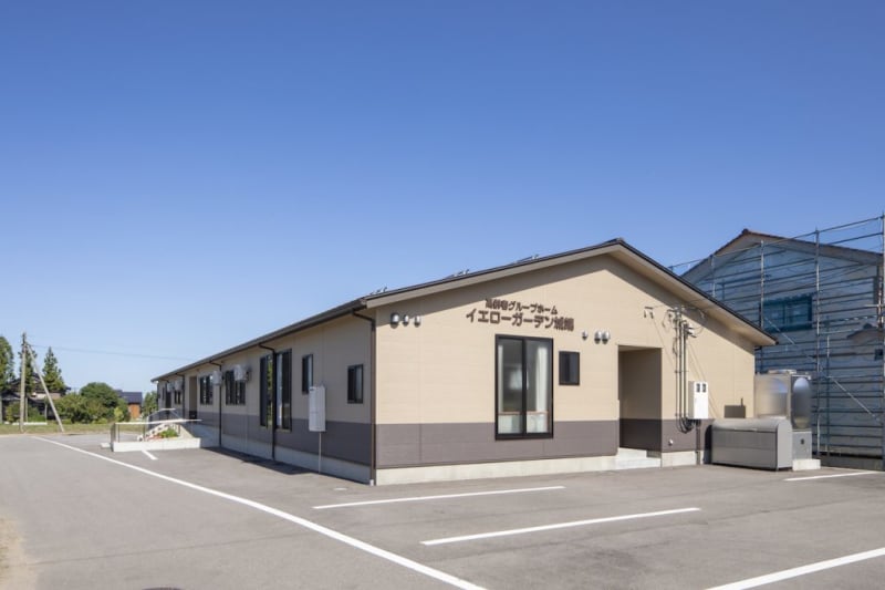 イエローガーデン城端