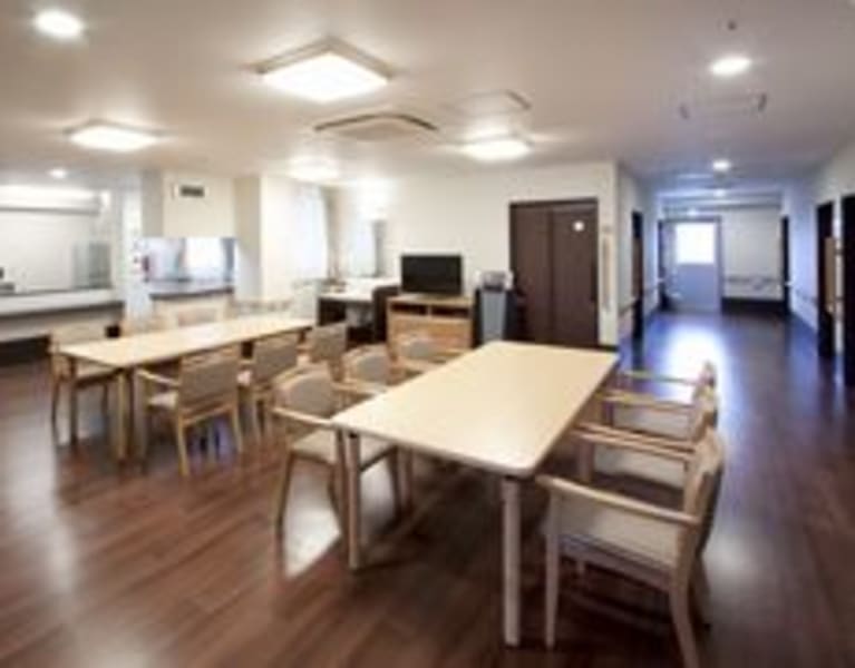 エスケアステーション小平