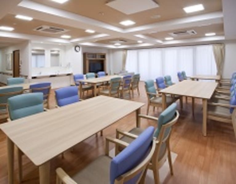 エスケアリビング八潮