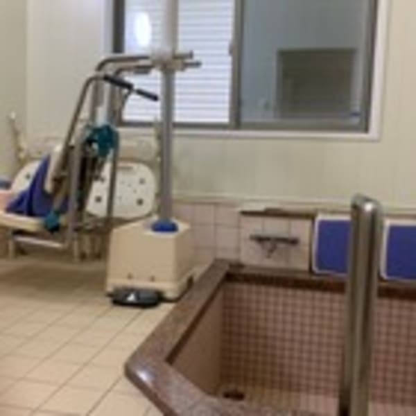 デイサービス　パル・夢百合草（アルストロメリア）