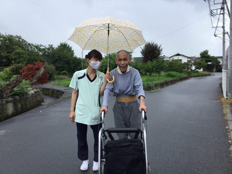 フロンティアの介護　住宅型有料老人ホーム　『山梨の憩』