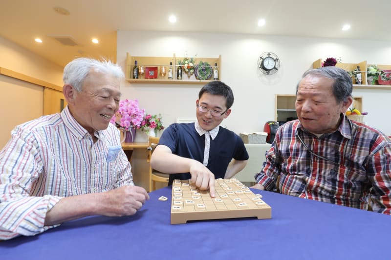 ミモザ島田神座