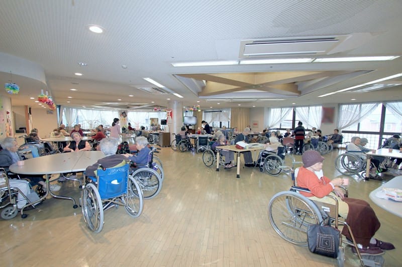介護老人保健施設　洋光台バラ苑